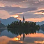 Farm Dolinar Krainer Bohinjska Bela