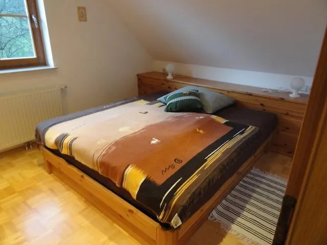 多利纳克莱尼尔农家乐 *