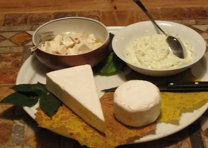 多利纳克莱尼尔农家乐