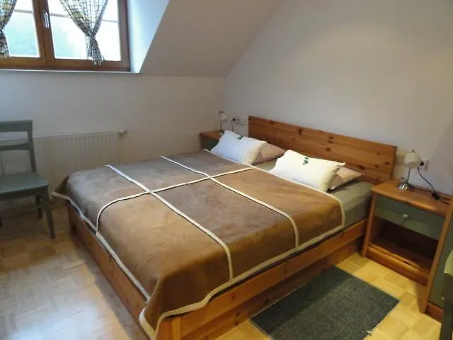 Farm Dolinar Krainer مزرعة للإقامة